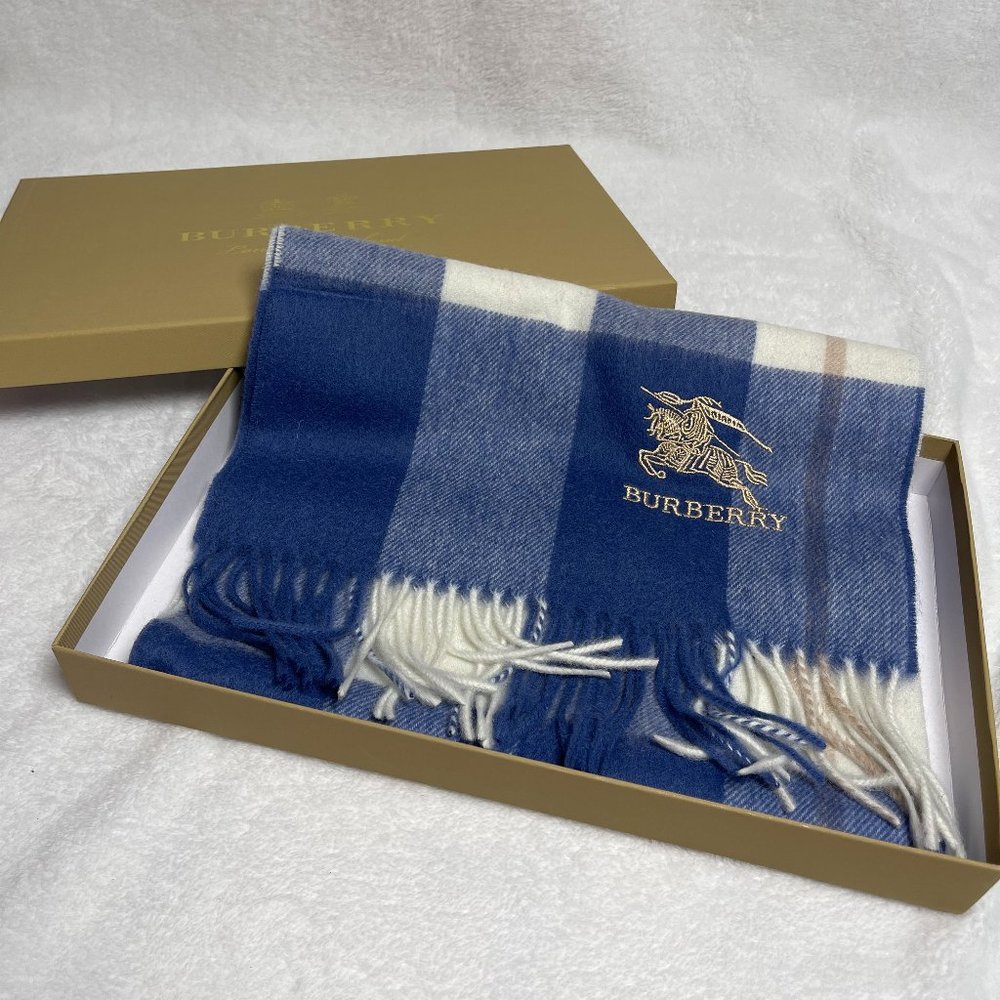 Burberry  Scarf